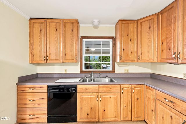 719 Greenwood Drive, Burlington, NC 27217