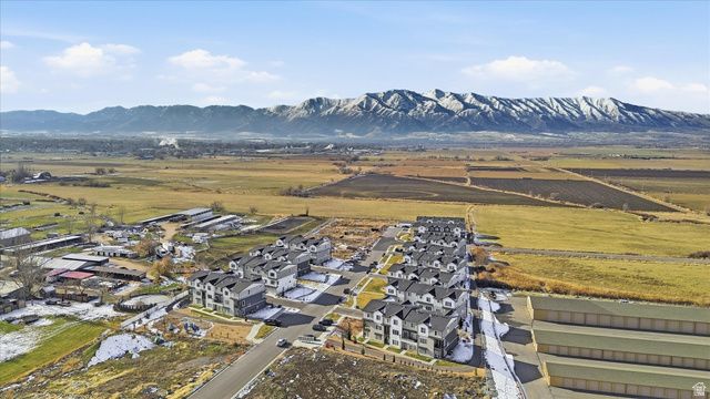 698 E 730 N, Hyrum, UT 84319