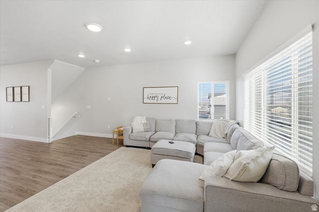 698 E 730 N, Hyrum, UT 84319