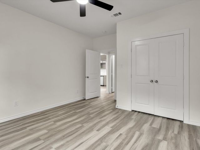 3526 Elsie Faye Heggins Street, Dallas, TX 75210