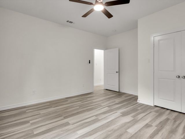 3526 Elsie Faye Heggins Street, Dallas, TX 75210