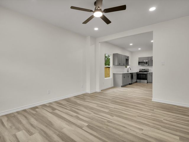 3526 Elsie Faye Heggins Street, Dallas, TX 75210