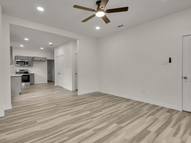 3526 Elsie Faye Heggins Street, Dallas, TX 75210