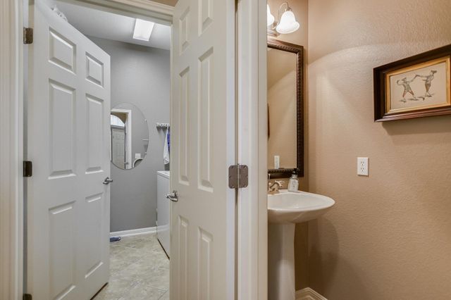 7901 Southwest PKWY 40, Austin, TX 78735