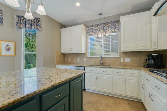 7901 Southwest PKWY 40, Austin, TX 78735