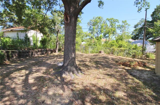 3427 Kinmore Street, Dallas, TX 75223