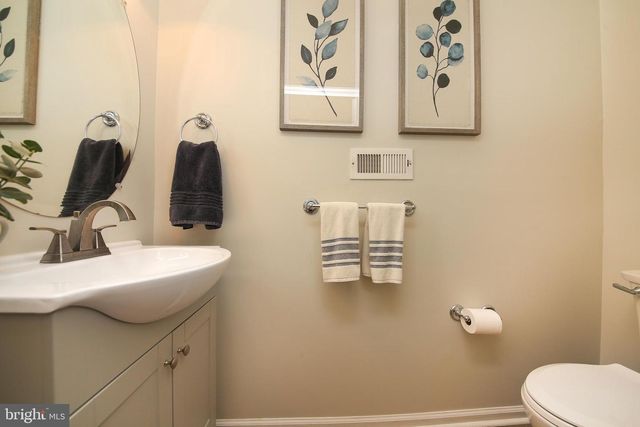473 FORT HILL CIR, Fort Washington, PA 19034
