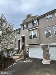 473 FORT HILL CIR, Fort Washington, PA 19034
