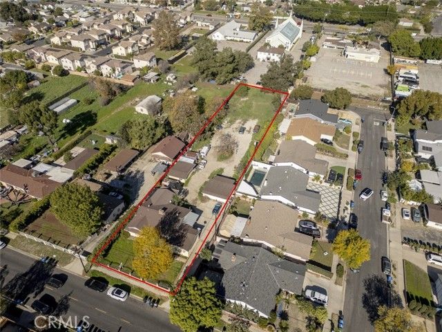 14305 Osborne Street, Panorama City (los Angeles), CA 91402