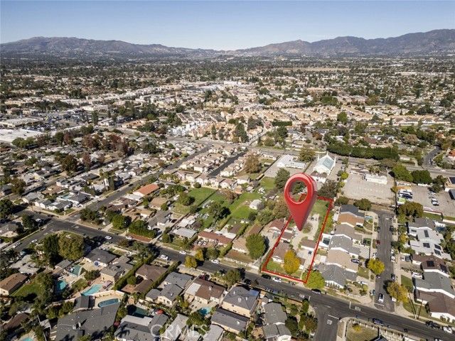 14305 Osborne Street, Panorama City (los Angeles), CA 91402