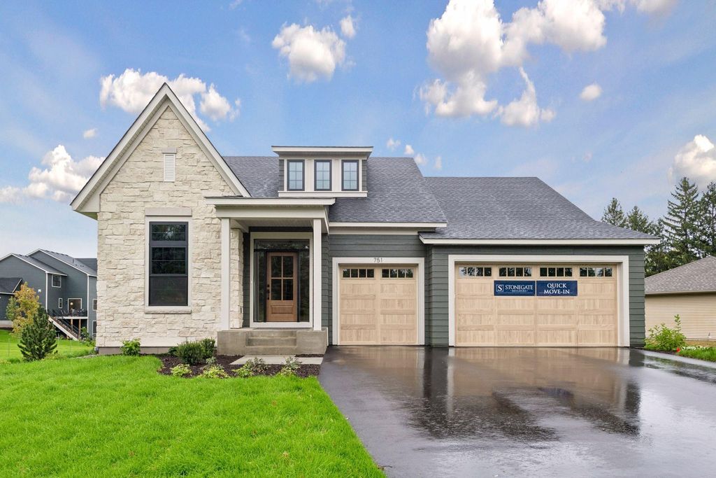 751 W 96th Street, Chanhassen, MN 55317 — exterior