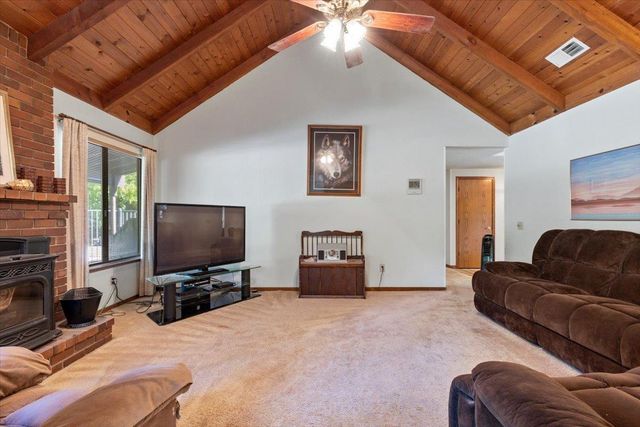 909 El Rancho Ct, Roseville, CA 95661