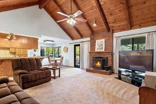 909 El Rancho Ct, Roseville, CA 95661