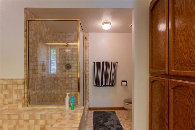 909 El Rancho Ct, Roseville, CA 95661