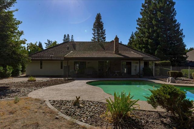 909 El Rancho Ct, Roseville, CA 95661