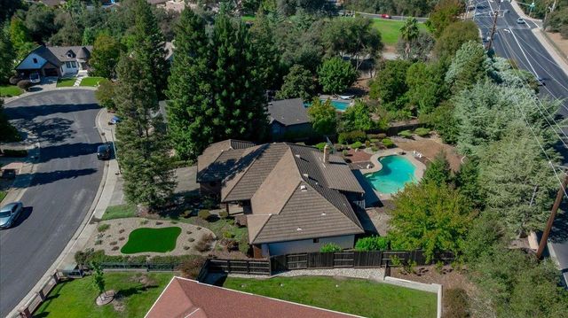 909 El Rancho Ct, Roseville, CA 95661