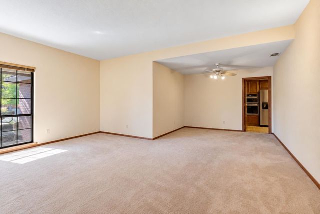 909 El Rancho Ct, Roseville, CA 95661