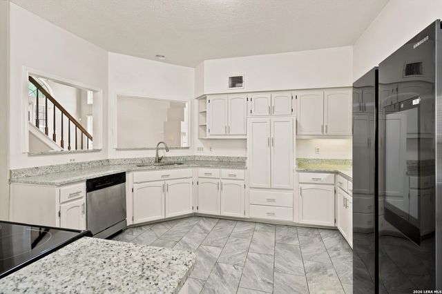 8814 Lost Woods, San Antonio, TX 78240