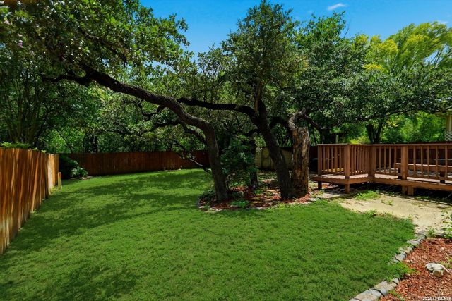 8814 Lost Woods, San Antonio, TX 78240