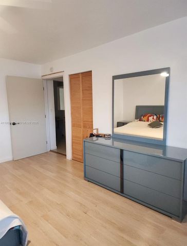 11960 NE 19th Dr 10, North Miami, FL 33181