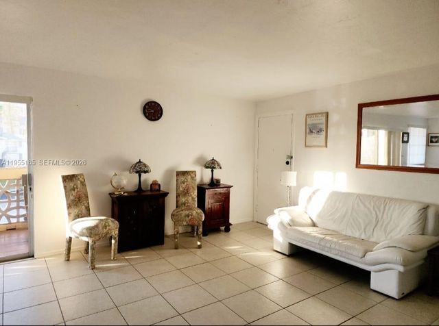 11960 NE 19th Dr 10, North Miami, FL 33181