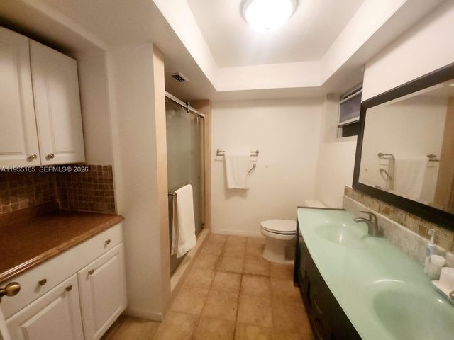 11960 NE 19th Dr 10, North Miami, FL 33181