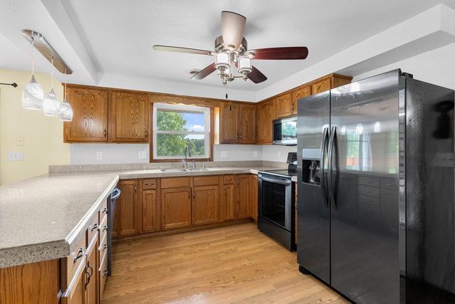 3747 STREAM ROAD, Green Bay, WI 54313