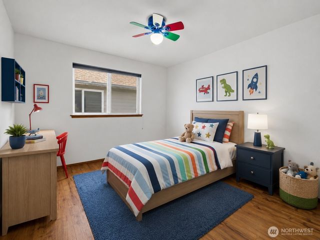 512 N 104th Street, Seattle, WA 98133