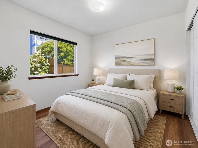 512 N 104th Street, Seattle, WA 98133