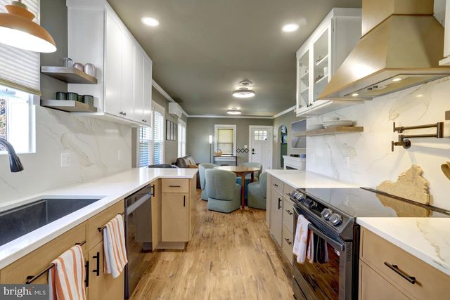 3423 7TH ST S, Arlington, VA 22204