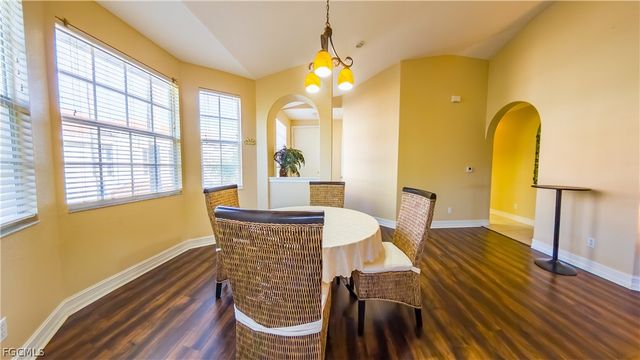 5626 Cape Harbour DR 202, Cape Coral, FL 33914