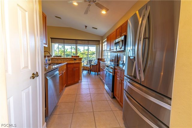 5626 Cape Harbour DR 202, Cape Coral, FL 33914