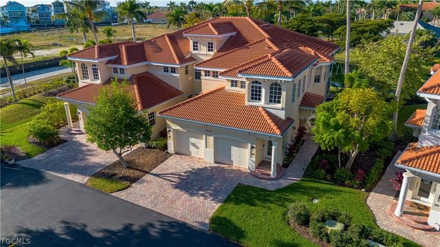 5626 Cape Harbour DR 202, Cape Coral, FL 33914