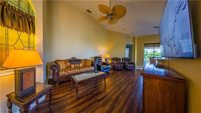 5626 Cape Harbour DR 202, Cape Coral, FL 33914