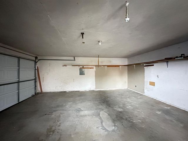 27428 Georgia Avenue, Madera, CA 93637