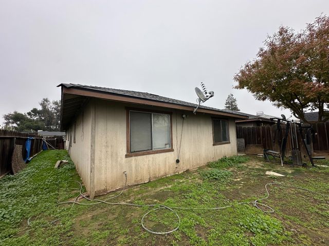 27428 Georgia Avenue, Madera, CA 93637