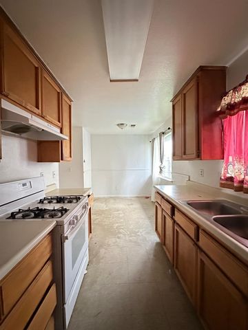 27428 Georgia Avenue, Madera, CA 93637