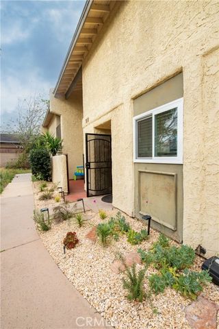 20807 Roscoe Boulevard 12, Winnetka (los Angeles), CA 91306