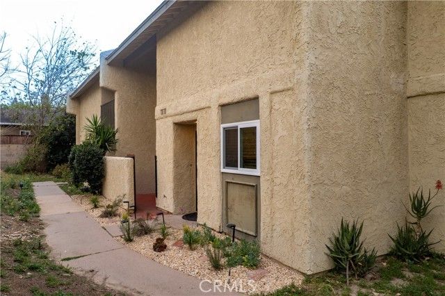 20807 Roscoe Boulevard 12, Winnetka (los Angeles), CA 91306