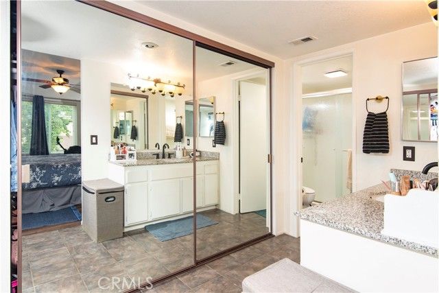 20807 Roscoe Boulevard 12, Winnetka (los Angeles), CA 91306