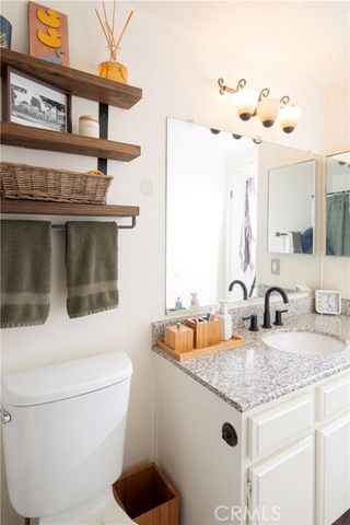 20807 Roscoe Boulevard 12, Winnetka (los Angeles), CA 91306