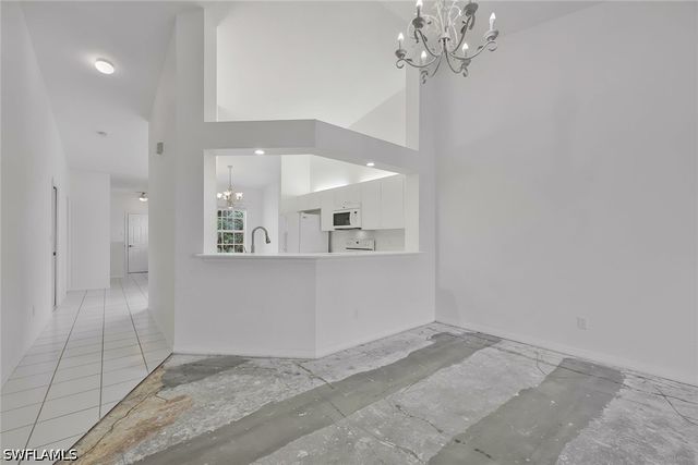 3420 W Crown Pointe BLVD 202, Naples, FL 34112
