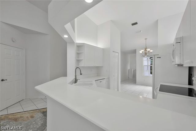 3420 W Crown Pointe BLVD 202, Naples, FL 34112
