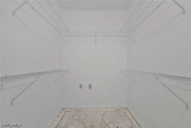 3420 W Crown Pointe BLVD 202, Naples, FL 34112