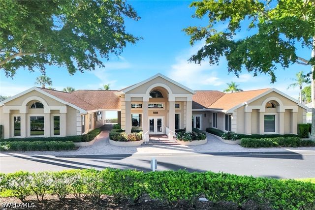 3420 W Crown Pointe BLVD 202, Naples, FL 34112