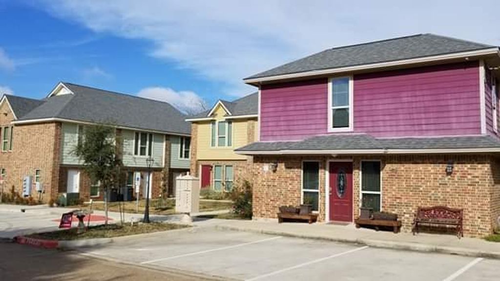 903 Balcones Drive, College Station, TX 77845