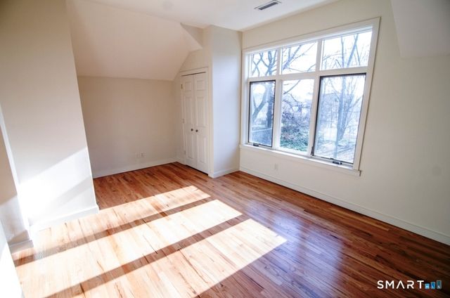 124 Pine Street, Waterbury, CT 06710