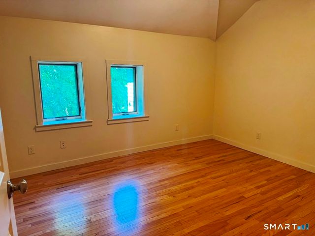 124 Pine Street, Waterbury, CT 06710