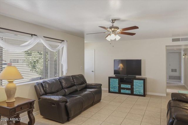 10207 W PALMER Drive, Sun City, AZ 85351