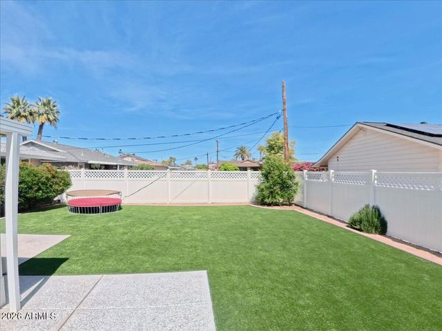 10207 W PALMER Drive, Sun City, AZ 85351